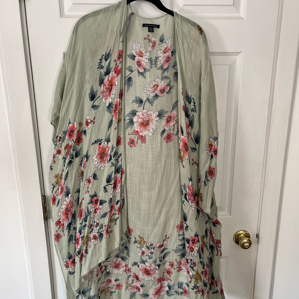 American Eagle gauzy wrap
